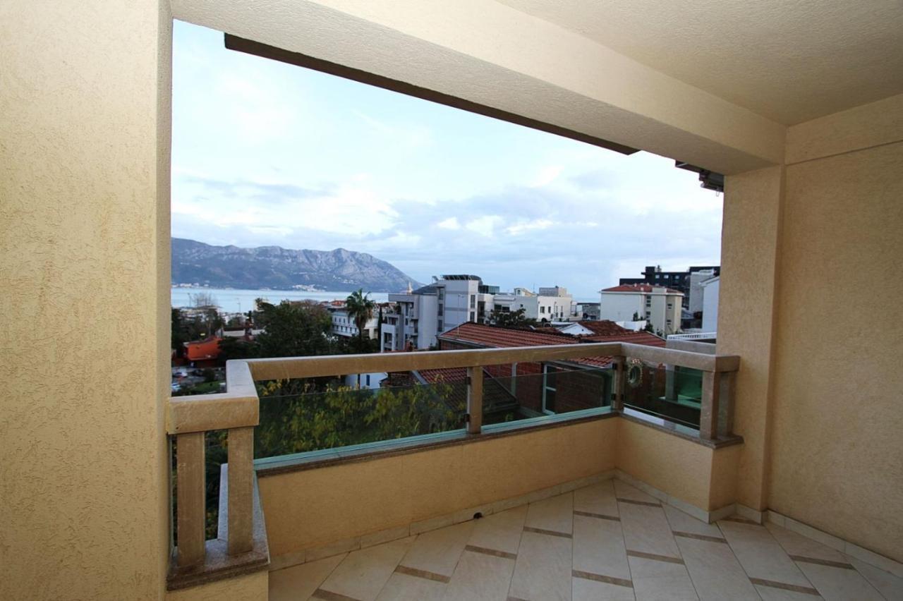 Luxury Apartment Big Blue Budva Buitenkant foto