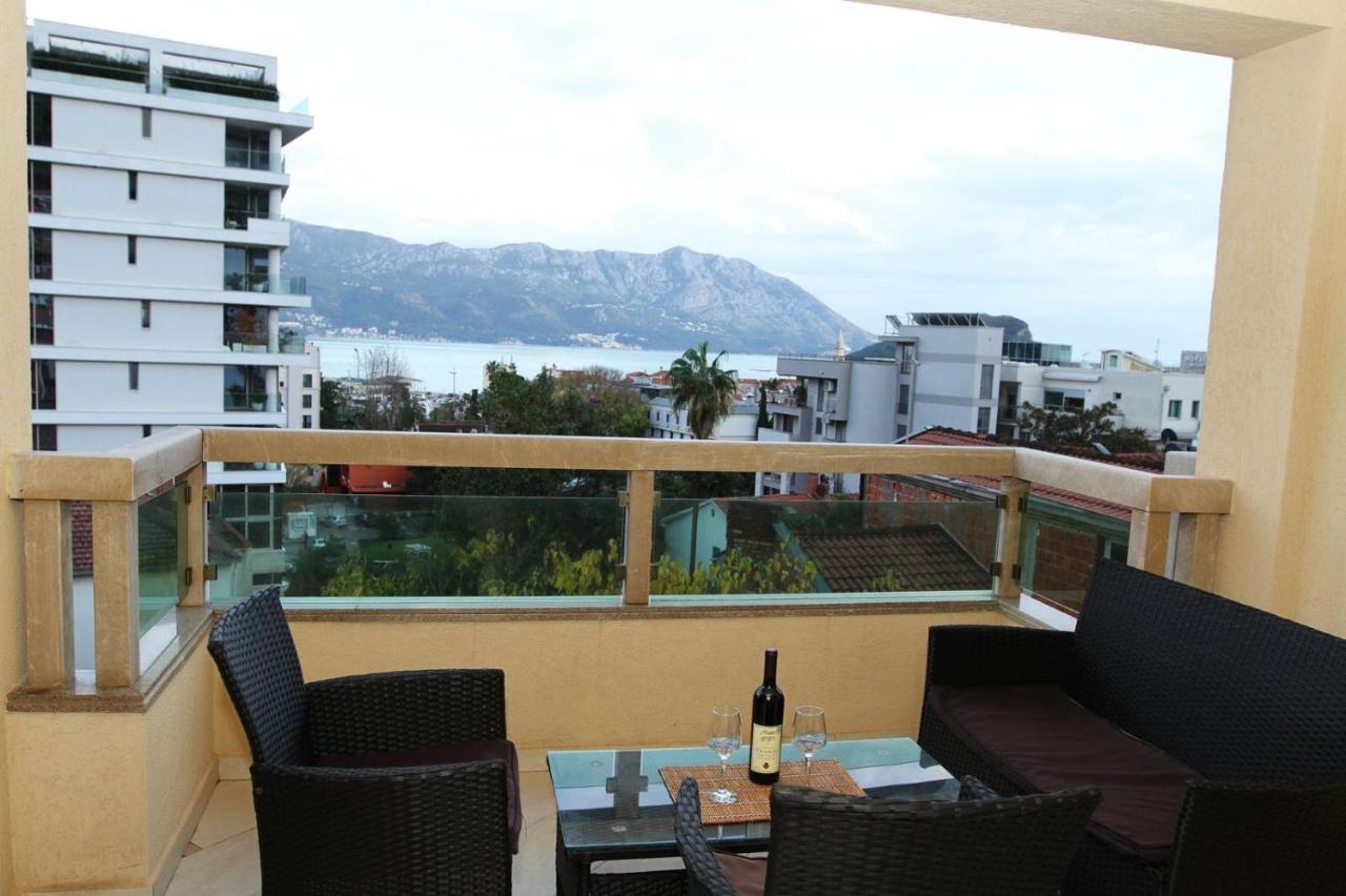 Luxury Apartment Big Blue Budva Buitenkant foto