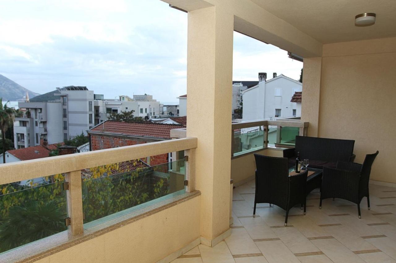Luxury Apartment Big Blue Budva Buitenkant foto